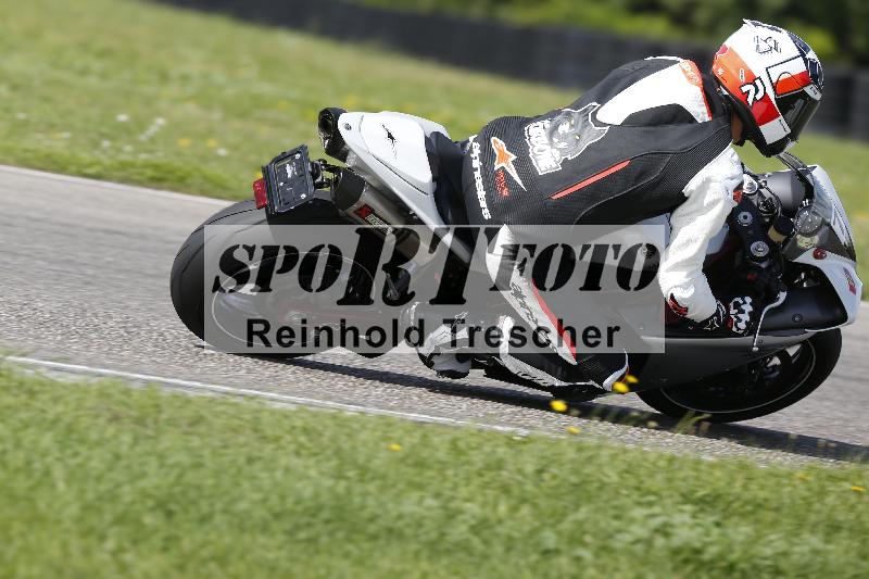 /53 16.09.2025 Track Day Domi Aegerter ADR/Gruppe rot/76
